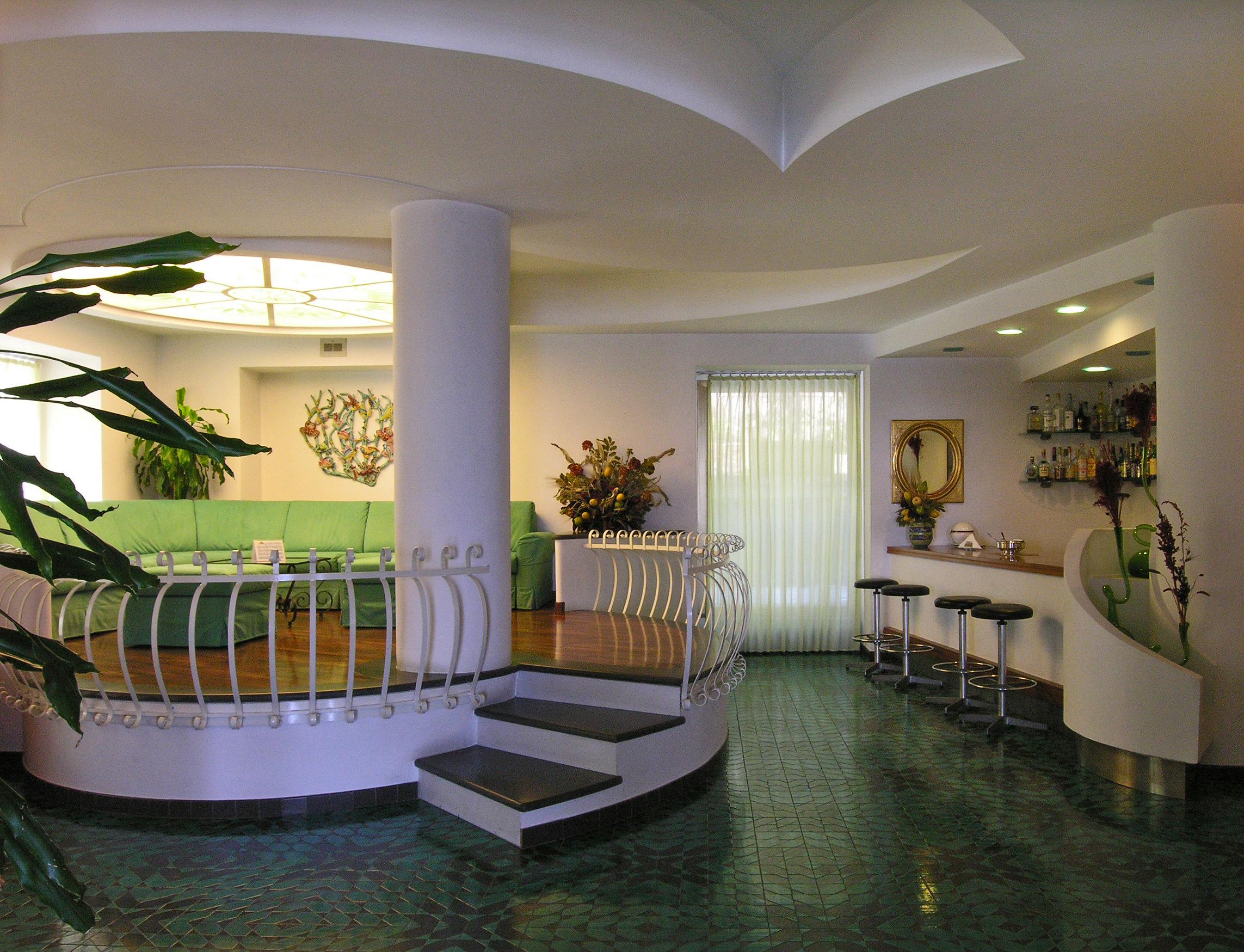 La Bussola Hotel