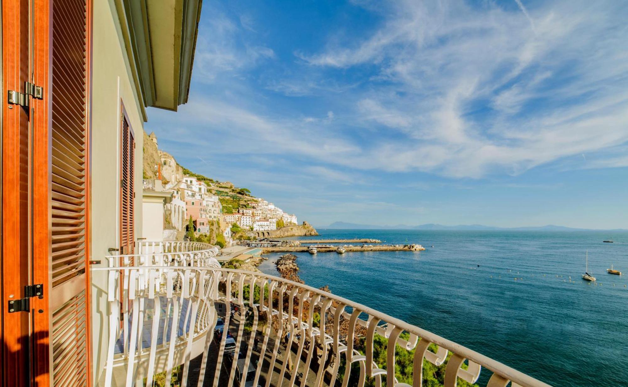 La Bussola Hotel
